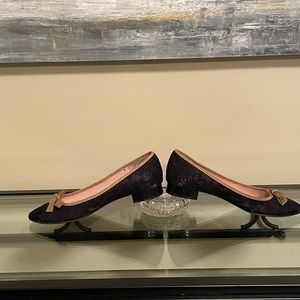 Black lace flats with beige trim, size 37, made in Italy